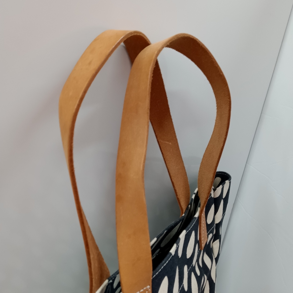 See Design/Donna Gorman Spotted Cheetah City Tote - Picture 8 of 14